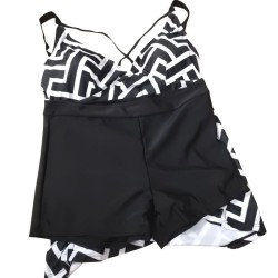 Black and white split Tankini swimsuit with flat Angle suspender